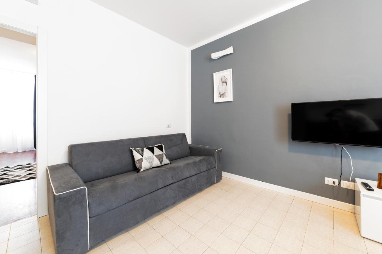 Roomy Apartment Close To Subway M5! Milano Esterno foto