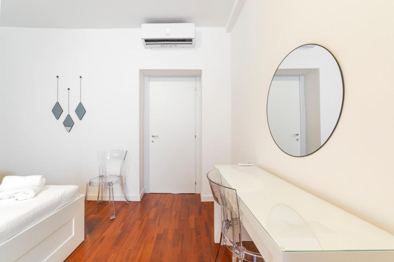 Roomy Apartment Close To Subway M5! Milano Esterno foto